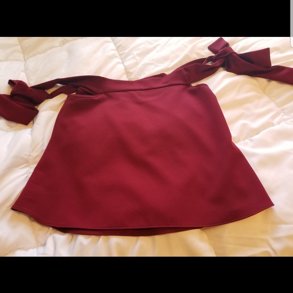 Red off the shoulder top - Picture 2 of 4